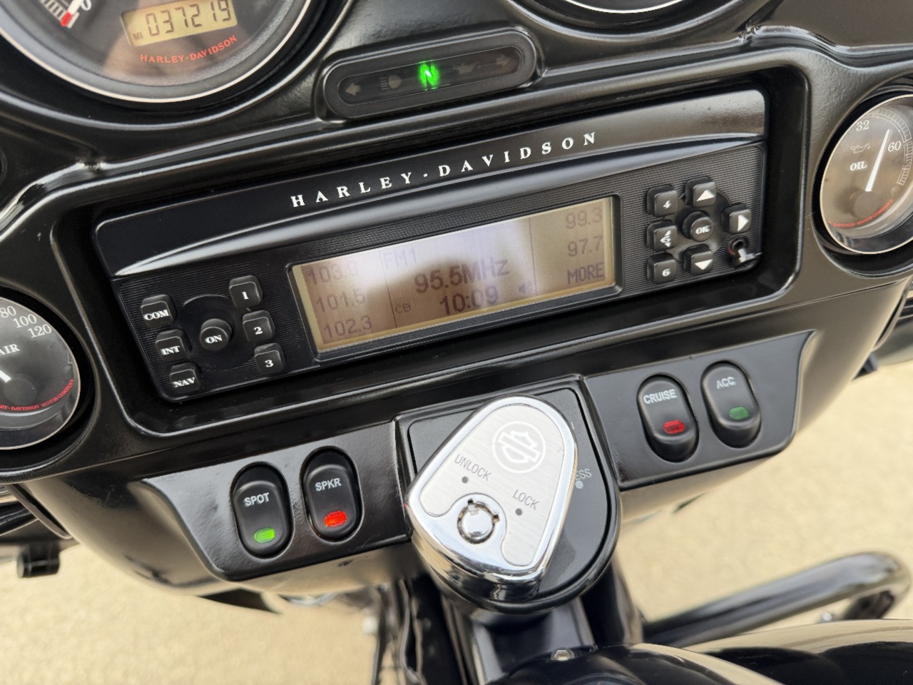 2011 Harley-Davidson FLHTCU Electra Glide Ultra Classic